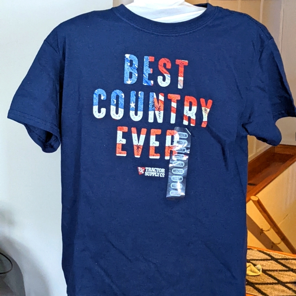 🌞Unisex "best country ever" Tshirt